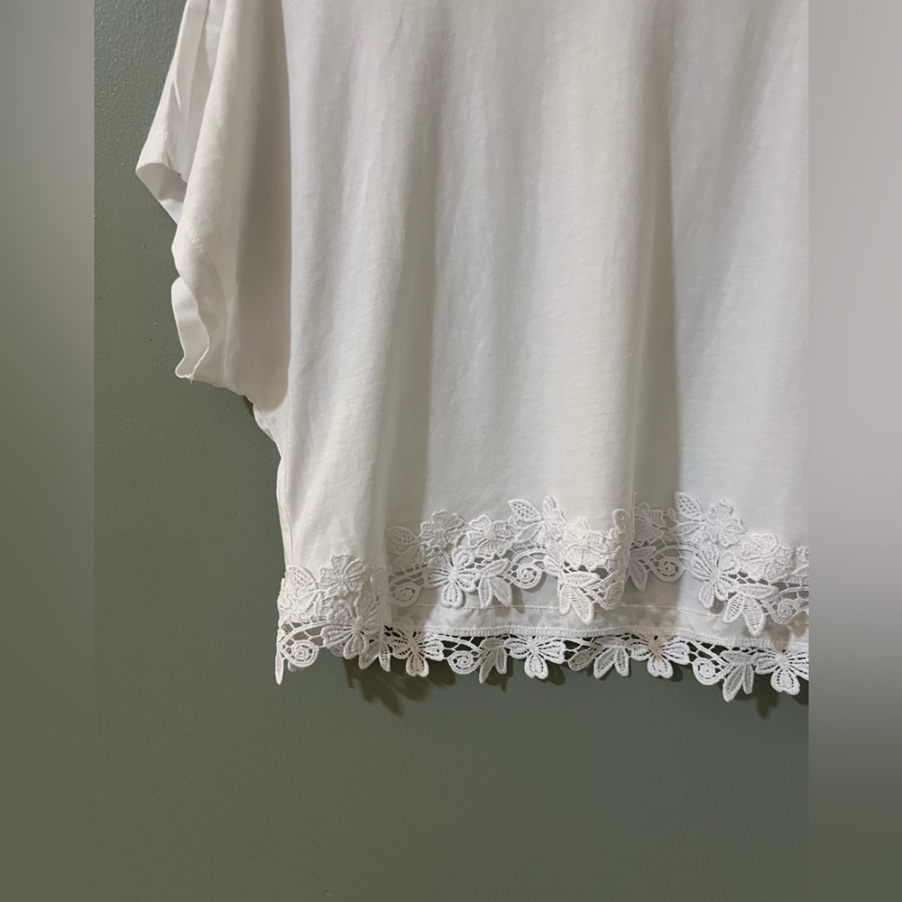 Zara women short sleeve white tee embroidered bottom never worn large - Picture 2 of 5